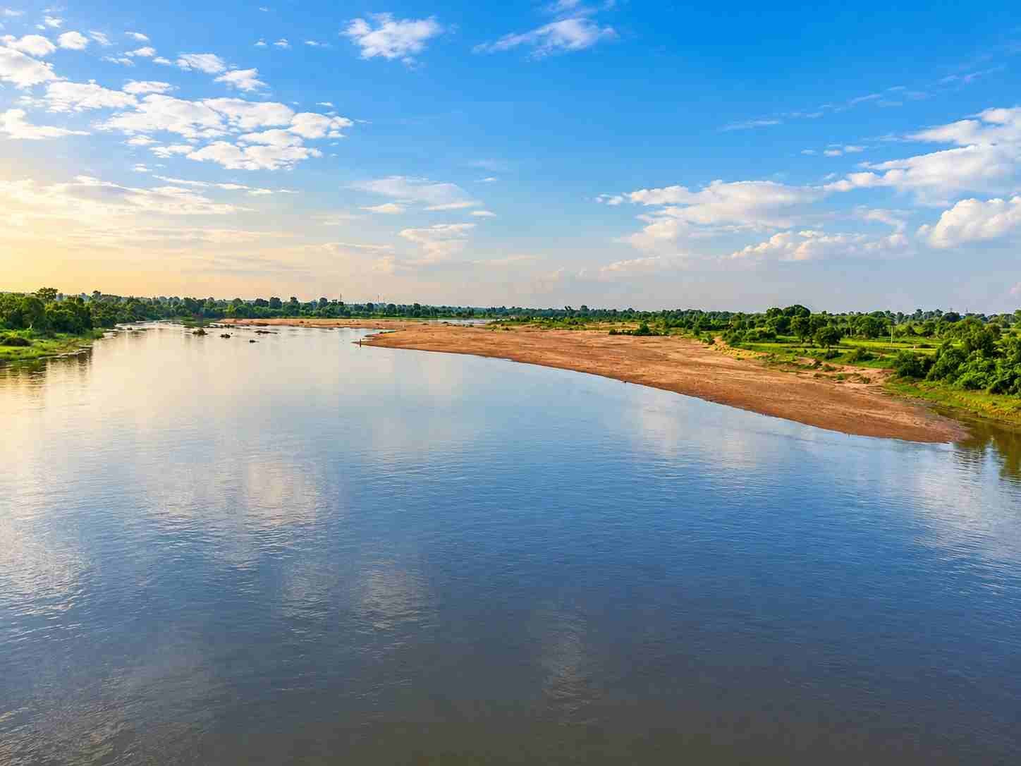 Andhari River